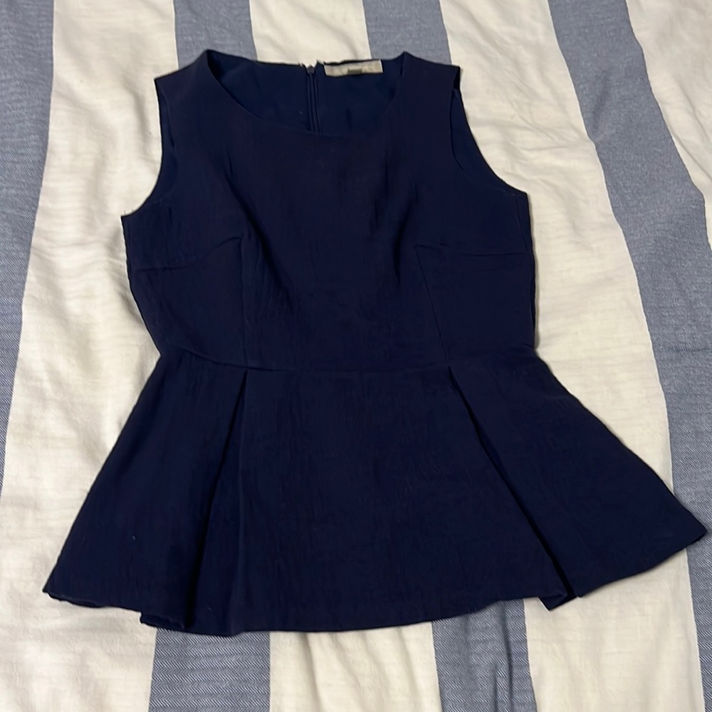 Banana Republic XS Navy Peplum Top